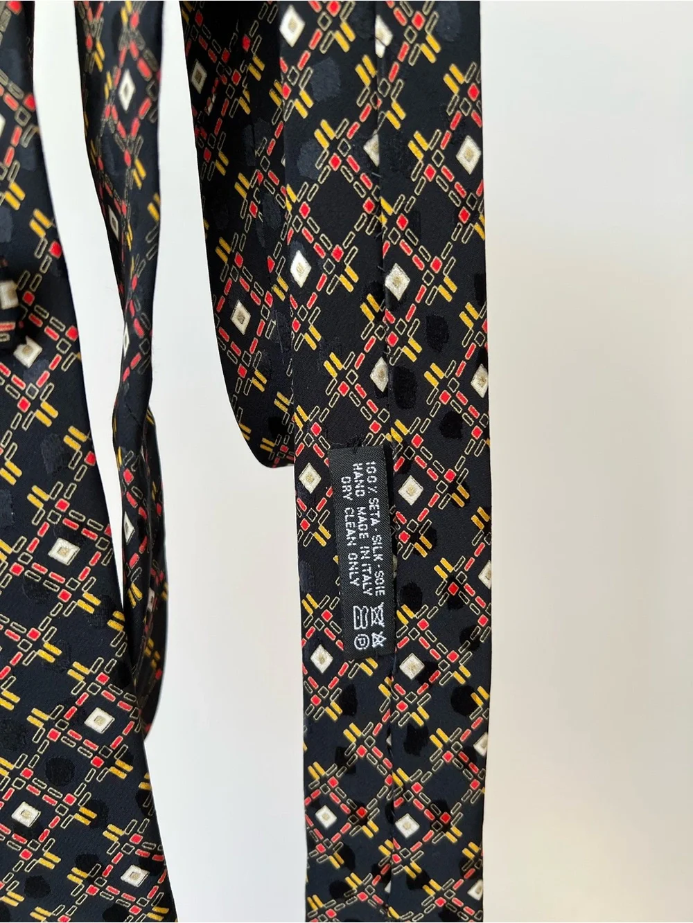 Brioni elegant silk